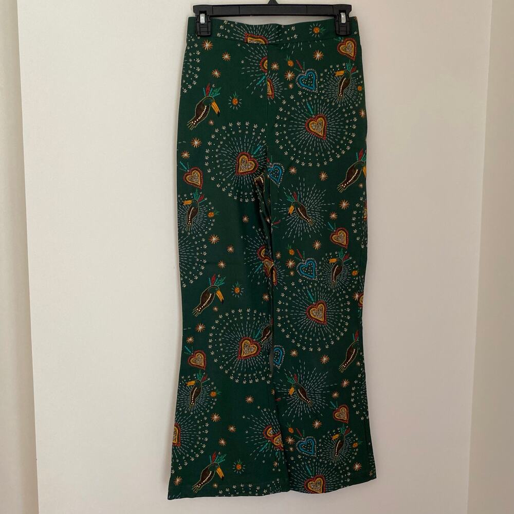 Anthropologie Farm Rio Fernanda Flared Pants Green Toucan Bird Tropical XS